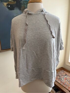 Lou & Grey Extra Soft Short-Sleeve Hoodie (Women’s M)